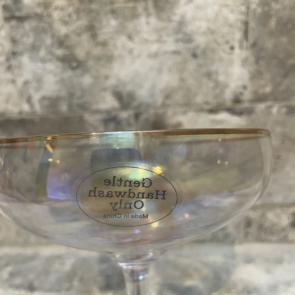 ❤️.IRIDESCENT MARTINI GLASS NEW